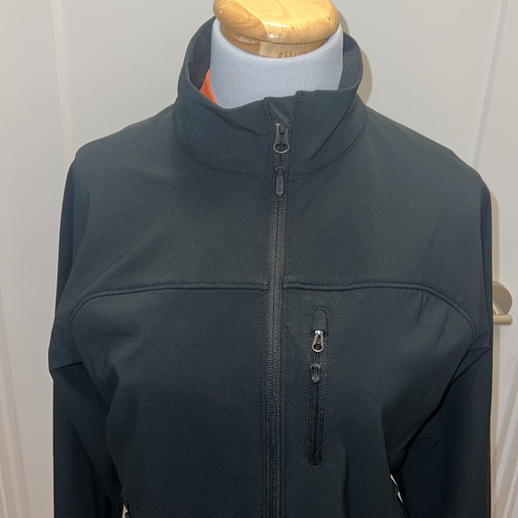 Marmot Brand New Jacket - Rain Jacket Shell Layering Piece Sleek Black Versatile - Picture 5 of 15